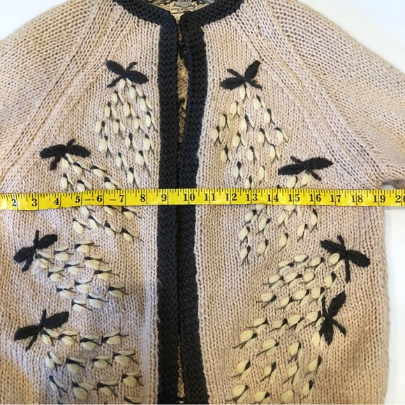 Vintage Hand Knited Cardigan Mohair Sweater Made in Italy Floral Emroidery S/M/L - Picture 4 of 12